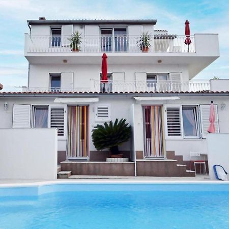 Apartments Mihovilovic - 50 M From Beach Слатине Екстериор снимка