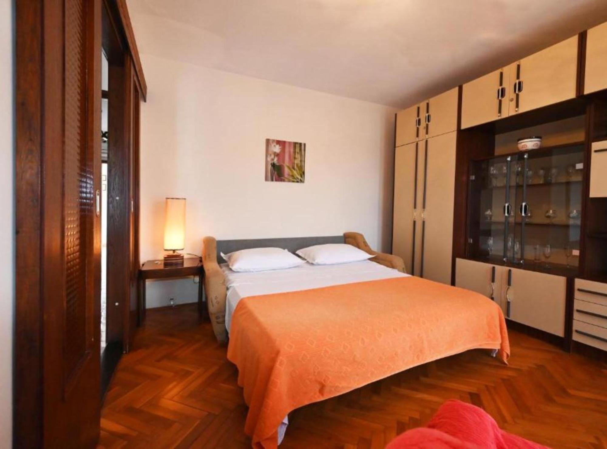 Apartments Mihovilovic - 50 M From Beach Слатине Стая снимка
